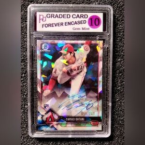 Shohei Ohtani Bowman Chrome Cracked Ice Autograph Baseball Rookie Card
